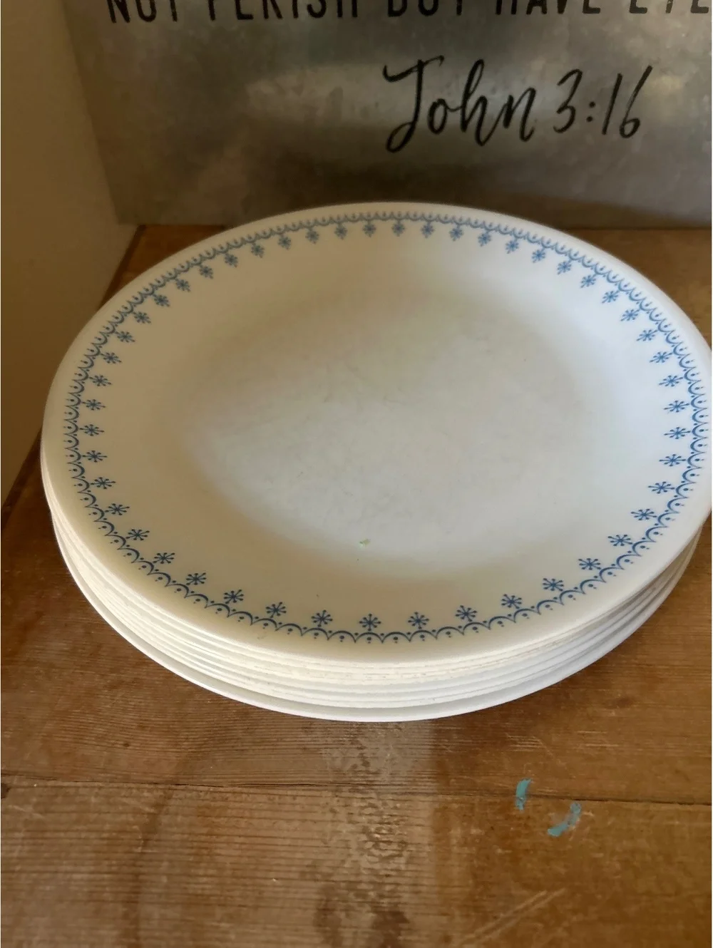 Corelle Blue Floral  Pattern  x8 Dinner Plates Set of 8